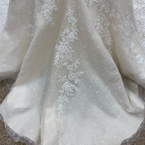 NWT White One Designer Mermaid Wedding Dress - Picture 5 of 8